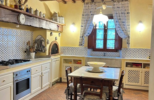 Capraia e Limite Villa | Charming 3-bedroom villa in Toscana with WiFi, AC, private pool