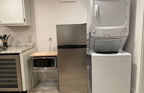 Mission District Condo | Charming 3BR 1BA Apt in Mission