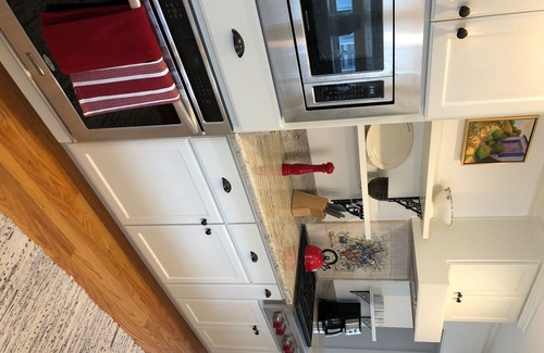 North Pacific Beach House | Charming 3br Boho Cottage 3blks to Beach w private deck/yard PETS OK+parking