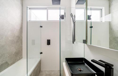 Tempe House | Charming 3BR in Top Spot