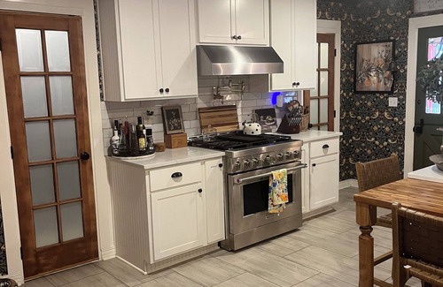 Brownsboro Farm House | Charming 4-bedroom house made for entertaining in peaceful Brownsboro Farm