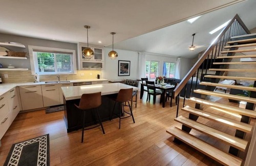 Birchwood Farms House | Charming 4-bedroom house in Harbor Springs, Close to town and Ski Hills!