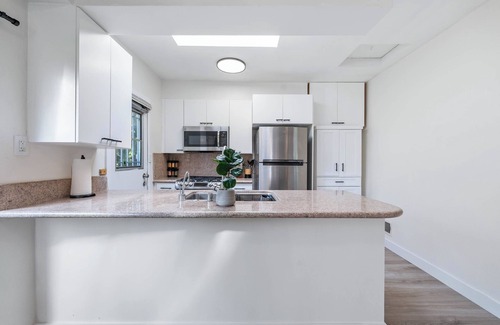 Beverly Hills House | Charming 4-bedroom house in marvelous Beverly Hills with Heated Pool