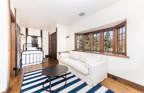 Watch Hill Cottage | Charming 4-bedroom cottage Steps From East Beach