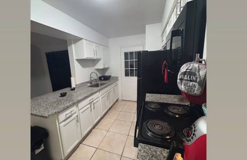 Kissimmee House | Charming 4-bedroom POOL FAMILY house with WiFi and AC in Kissimmee