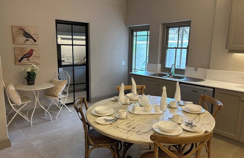 Franschhoek House | Charming 4-bedroom house in lovely Franschhoek with pool.