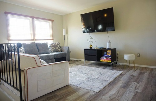 St. Charles House | Charming 4-House in central Waldorf