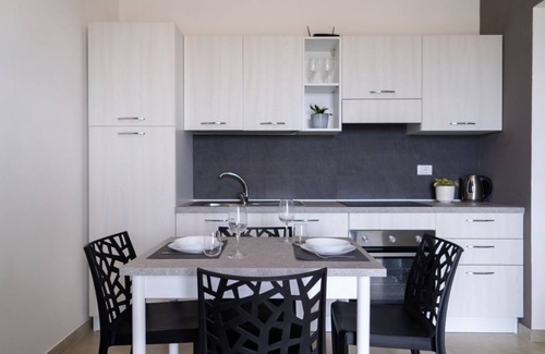 Pachino Apartment | Charming 40 sqm apartment with seaview, able to accommodate 4 people, located inside the renowned Borgo 84 residence, equipped with swimming pool and cycle path. The property is located just 3 km from the center of Marzamemi, one of the most fascinating