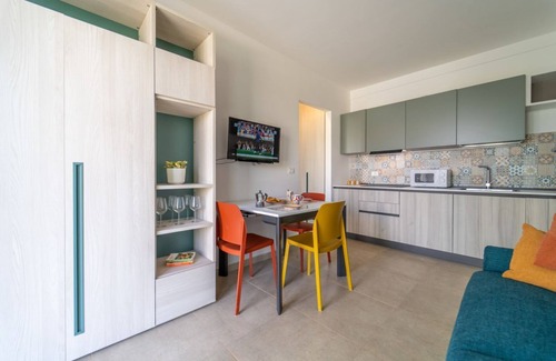 Pachino Apartment | Charming 40 sqm seaview apartment, able to accommodate up to 4 people, located inside the renowned Borgo 84 residence, equipped with swimming pool and cycle path. The property is located just 3 km from the center of Marzamemi, one of the most fascinating