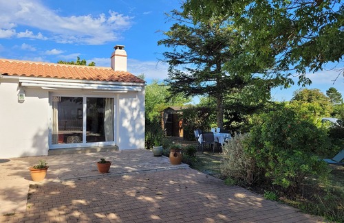 Barbatre House | Charming 400 m from the beach and 50 m from the shops