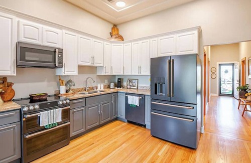 Prescott House | Charming 4Bedroom Home