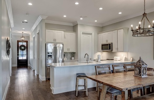 Baytowne Wharf House | Charming 4BR/4BA Sandestin Retreat: Golf Cart, Pools, Beach Access, Sleeps 10