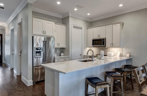 Baytowne Wharf House | Charming 4BR/4BA Sandestin Retreat: Golf Cart, Pools, Beach Access, Sleeps 10