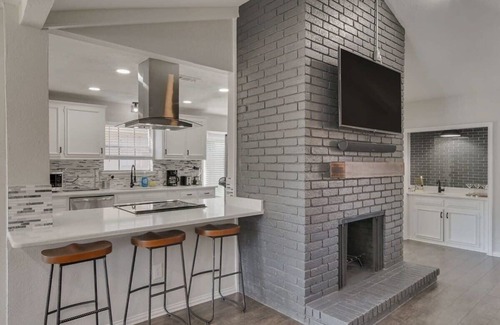 Plano House | Charming 5BD/3BA in the Heart of Plano (Sleeps 10)