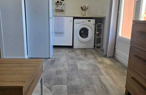 La Faviere Apartment | Charming air-conditioned apartment with balcony facing south-east in Bormes-les-Mimosas