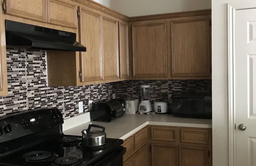 Clodine House | Charming and Relaxing Home Near Bellaire