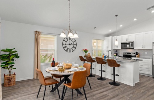 Homosassa Villa | Charming and spacious brand new - July 2024 - 2 BR, 2 BA villa on stilts