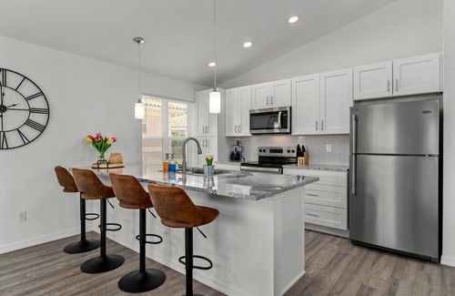 Homosassa Villa | Charming and spacious brand new - July 2024 - 2 BR, 2 BA villa on stilts