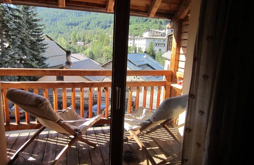La Salle-les-Alpes Apartment | Charming apartment 4/6 people, Serre Chevalier 1400 m 3 *, WIFI