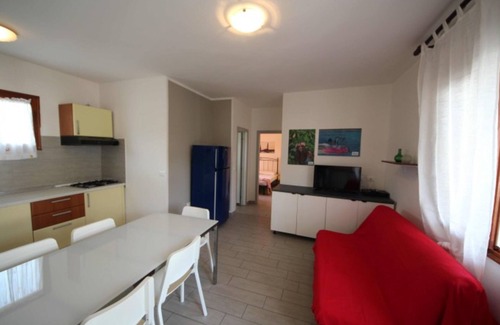 Rosolina Mare Apartment | Charming apartment with AC, garden and parking