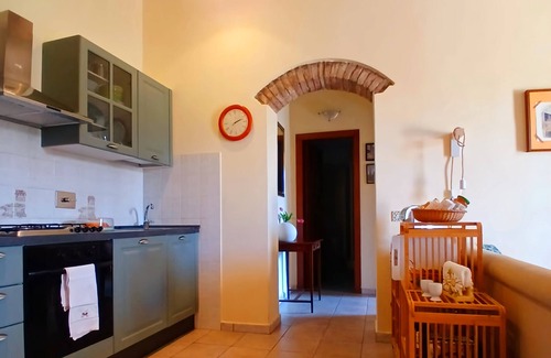 Massa Marittima Apartment | Charming apartment, complete and comfortable with terrace and panoramic view!