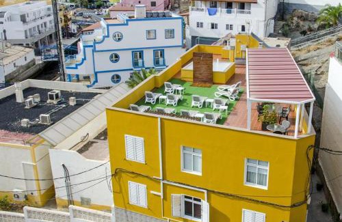 Lomo Quiebre Apartment | Charming Apartment in Puerto de Mogán - 80m², Mountain/Sea View