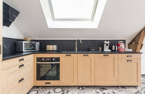 Parigny Apartment | Charming Apartment: Terrace, Patio, BBQ, Baby Gear, Free Parking, Near Mont-Saint-Michel