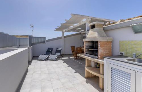 Punta Secca Apartment | Charming apartment in Punta Secca with sea view, 50 m²