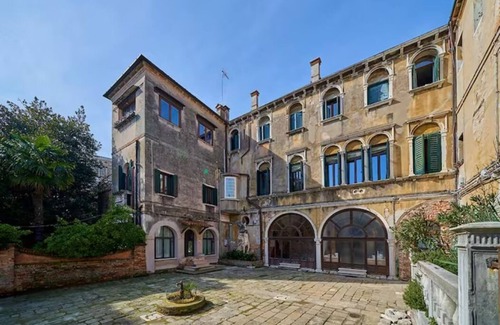Dorsoduro Apartment | Charming apartment in the heart of Venice
