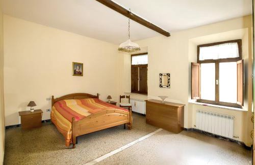 Massa Marittima Apartment | Charming Apartment in Massa Marittima, Shared Pool