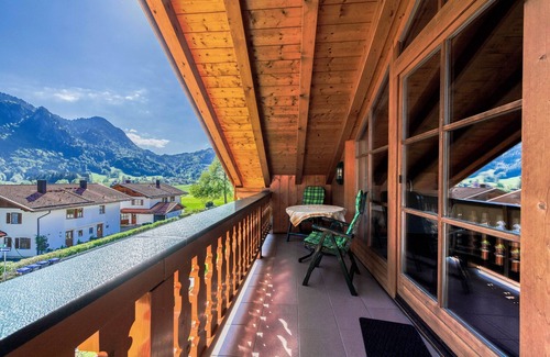 Unterwoessen Apartment | Charming Apartment “Petrushof Vogelspitz” with Mountain View, Wi-Fi, Balcony