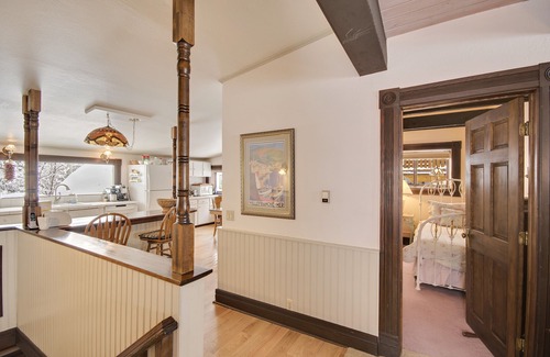 West End House | Charming Aspen Central Victorian; 4 Bedrooms, Walk to Gondola