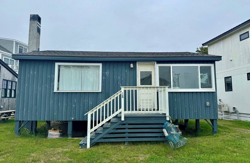Phippsburg Cottage | Charming Beach Cottage on Popham Beach