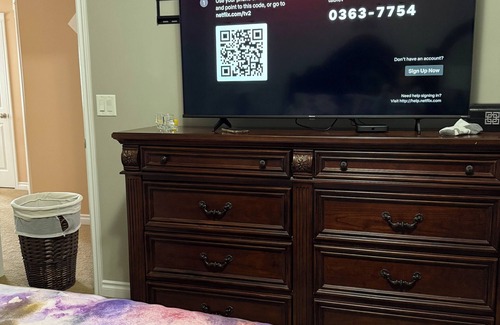 Grande Prairie Bed & Breakfast | Charming bed & breakfast in delightful Grande Prairie with WiFi, AC and hottub