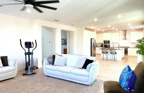 Woodland House | Charming bedroom #2 in house in peaceful Woodland with AC