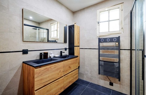 Orsay House | Charming bright house