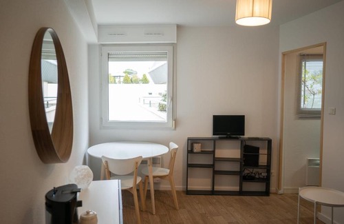 Jean Moulin - Marius Berliet Apartment | Charming Bright Studio And Design