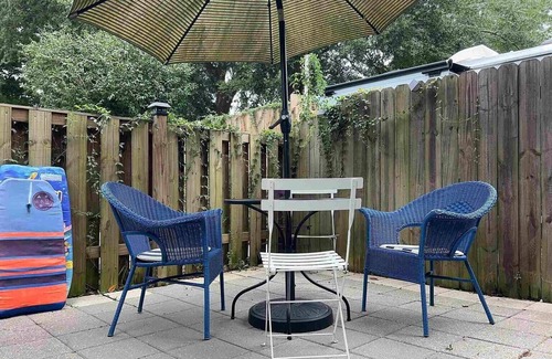 East Hill House | Charming bungalow #3 with AC and WiFi in pleasant Pensacola