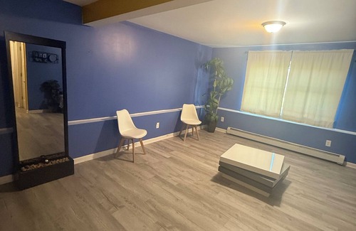 Circleville House | Charming bungalow in lovely Middletown NY