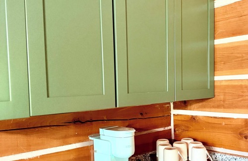 Mt Lookout Cabin | Charming Cabin. Located between New River Gorge and Summersville Lake