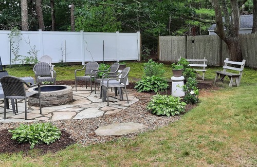 West Yarmouth House | Charming Cape Cod Family Getaway. Quiet Street. Near Bay and Ocean Beaches