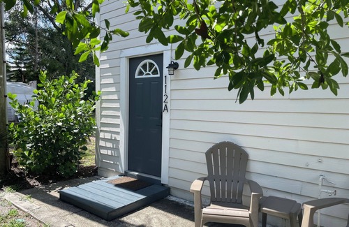 Lawsona - Fern Creek Cottage | Charming carriage house studio in historic Thornton Park downtown Orlando