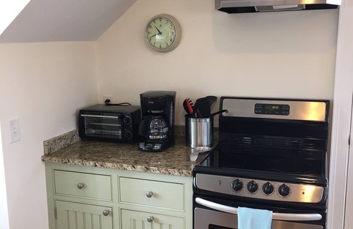 Nantucket Town Cottage | Charming Convenient & Affordable Prime 5-Star Rated In-Town Location