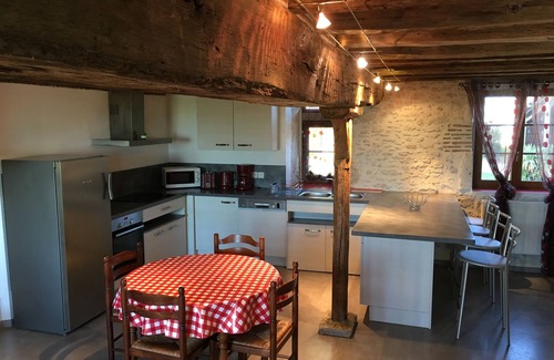 Bougy-lez-Neuville House | Charming cottage Le Moulin Brulé with swimming pool