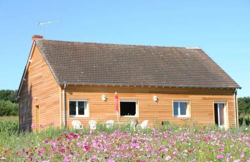 Isle-et-Bardais Cottage | Charming cottage with shared pool in the heart of nature