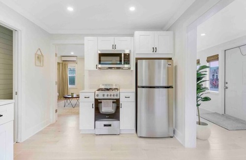 West Palm Beach Apartment | Charming Cottage on Croton #1