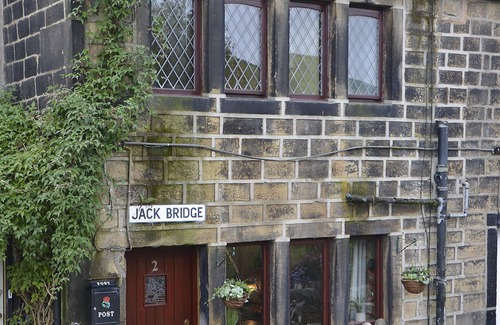 Hebden Bridge Cottage | Charming Cottage 15 Mins From Hebden Bridge