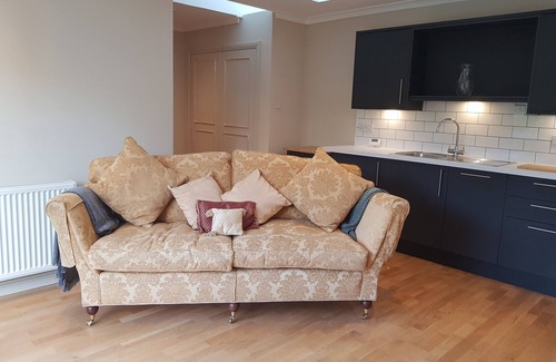 Cairndow Cottage | Charming cottage in Cairndow, set within stunning gardens with outstanding views