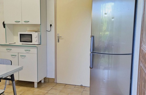 Livet Cottage | "Charming Cottage in Livet: 3BR, WiFi, Near Lake, Pet-Friendly, Baby Gear Available"