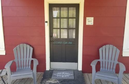 Morganton House | Charming Cottage in Morganton with Ample Parking